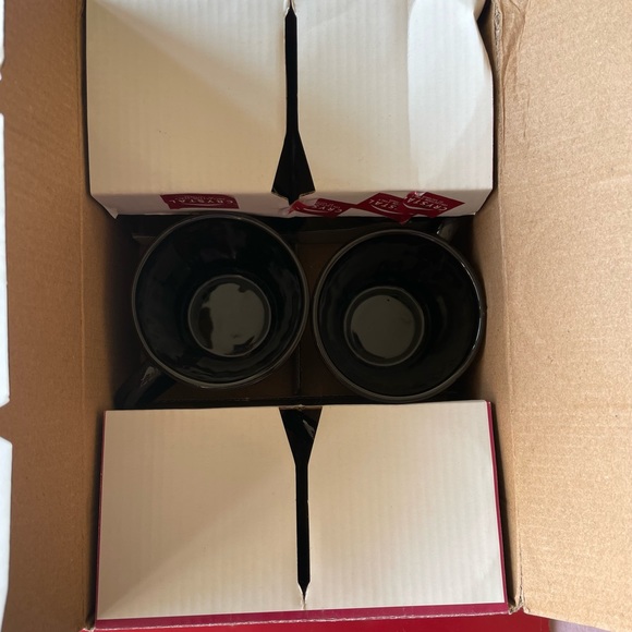 Stylish 6 ceramic tea cups set in black colour with self design, 200ml capacity - Picture 6 of 6